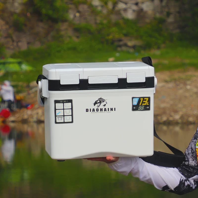 13L - SMALL FISHING BOX - BLACK AND WHITE (SKY WINDOW)